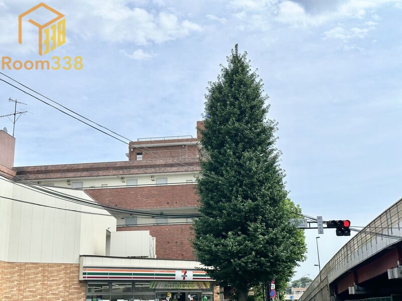 コンビニ　セブンイレブン高円寺陸橋南店（コンビニ）まで505m