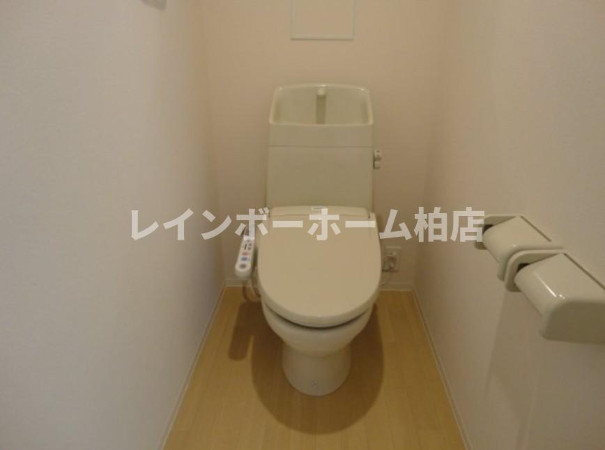 トイレ　落ち着いたトイレです