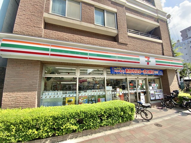 コンビニ　セブンイレブン白金台駅前店（コンビニ）まで133m