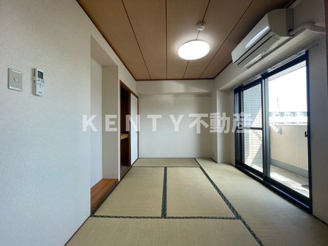 その他部屋・スペース　落ち着いて過ごせるお部屋なので、寝室にいかがでしょうか