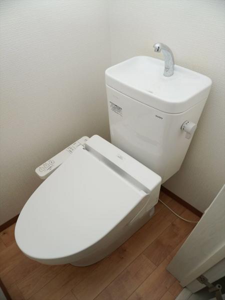 トイレ　トイレ