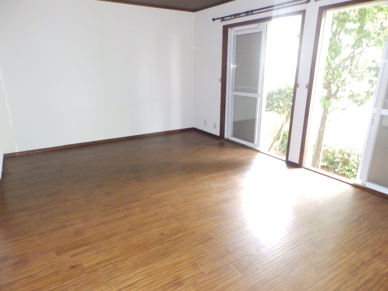 居室・リビング　別号室の参考写真