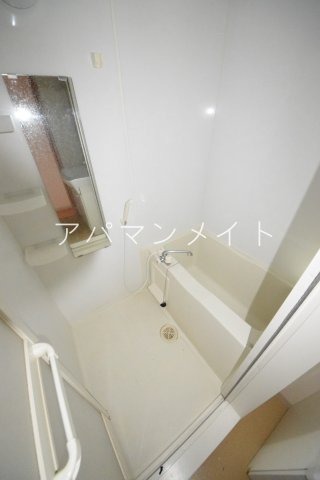 バス・シャワールーム　使いやすいお風呂です