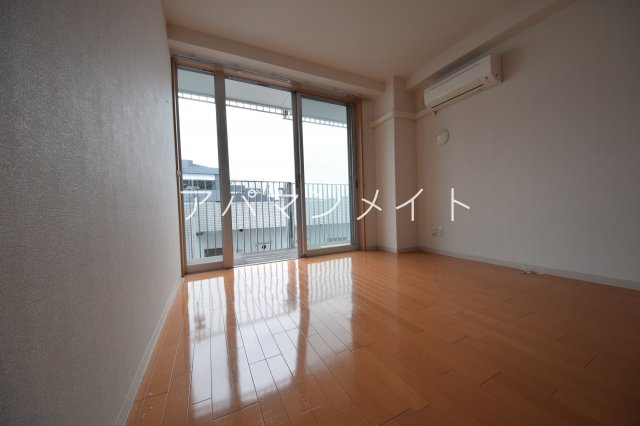 居室・リビング　使いやすい居間です