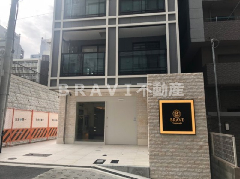 エントランス　【BRAVE天満橋京町】エントランス