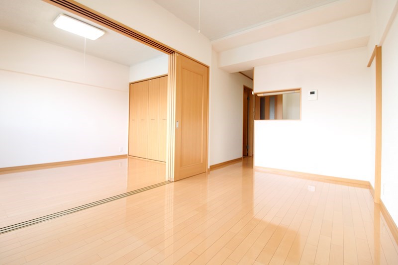 居室・リビング　※別部屋参考画像