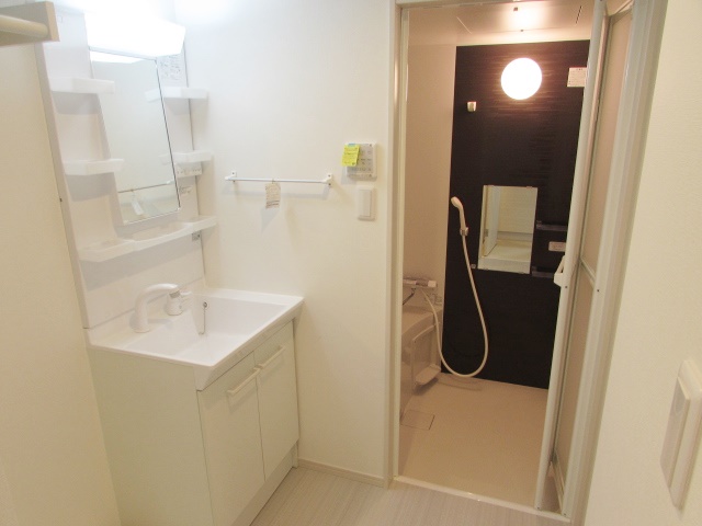 洗面設備　洗面所です