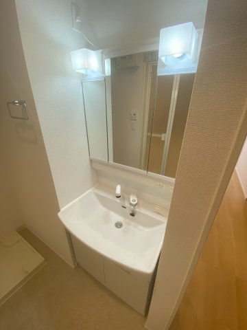 洗面設備　※同タイプの写真となります。