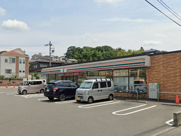 コンビニ　セブンイレブン（コンビニ）まで455m