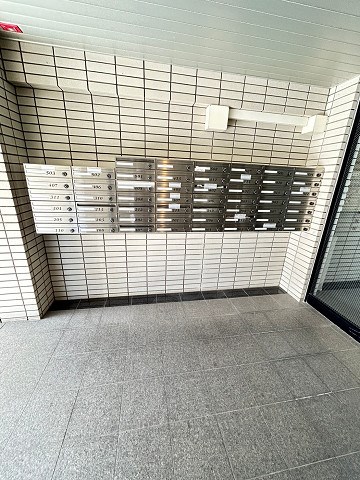 エントランス　毎日通るエントランスはこのようになっています