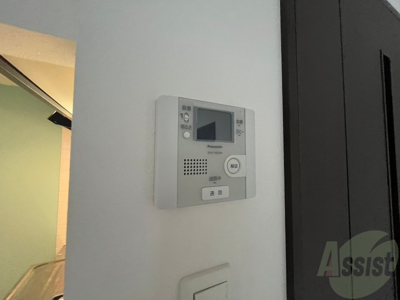 セキュリティ　ＴＶモニター付インターホンです。来客者の顔が見えるので安心！