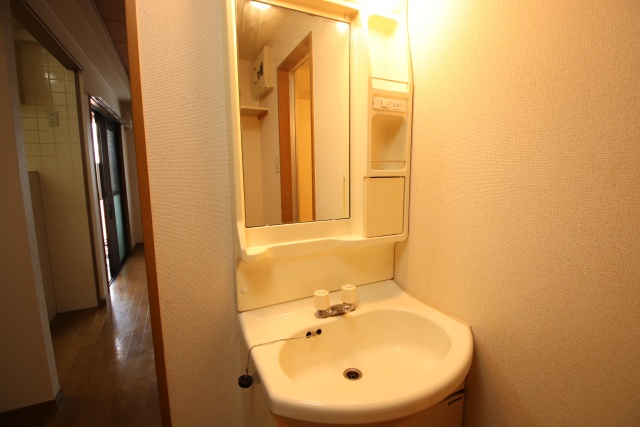 洗面設備　※他の号室の参考写真です※