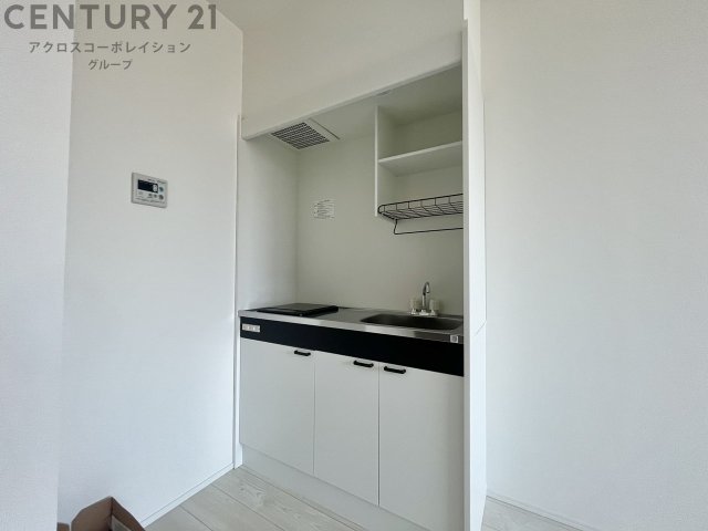 キッチン　壁付けキッチンでスペースを最大限有効活用できます！