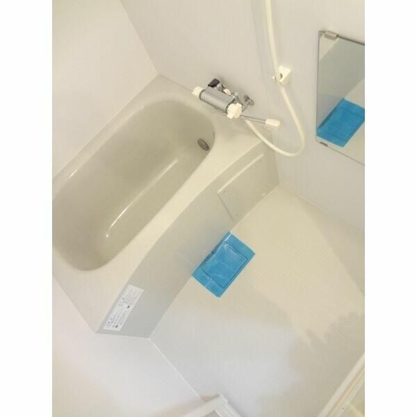 バス・シャワールーム　ゆっくりバスタイムをお楽しみください☆