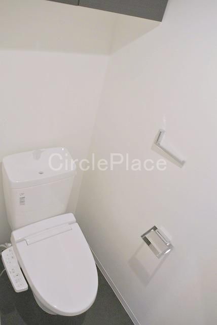 トイレ　温水洗浄便座