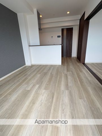 FREEDOM residence堺寺地町の居間写真