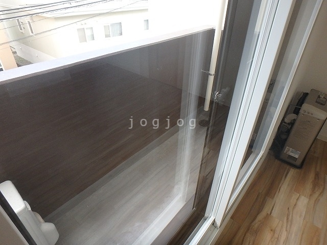 バルコニー　東向きバルコニー。