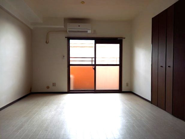 居室・リビング　同仕様