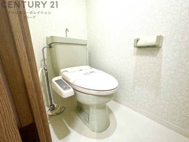 トイレ　コンパクトで使いやすいトイレです♪