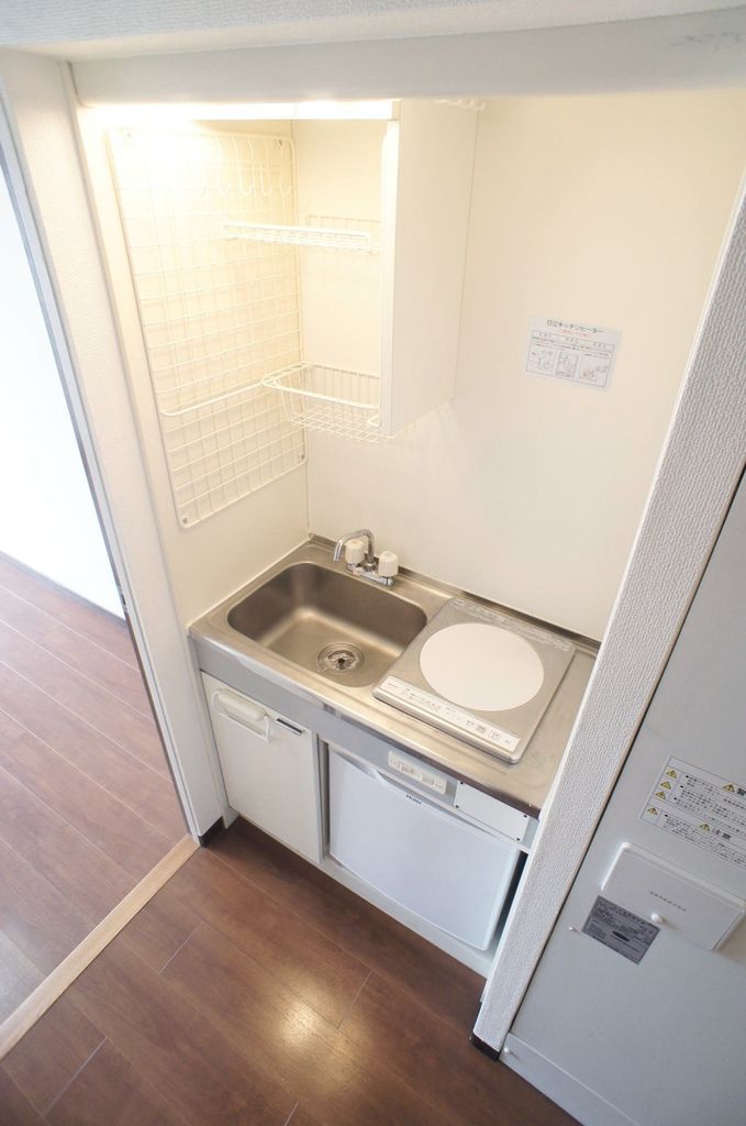 キッチン　※別部屋参考写真