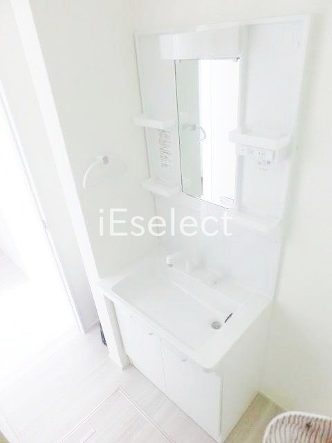 洗面設備　忙しい朝に便利な洗髪洗面化粧台