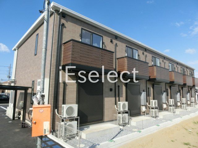 建物外観　インターネット、駐車場無料（２台目有料）新築テラスハウス