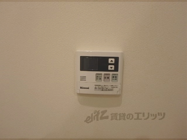 その他設備　給湯器リモコン