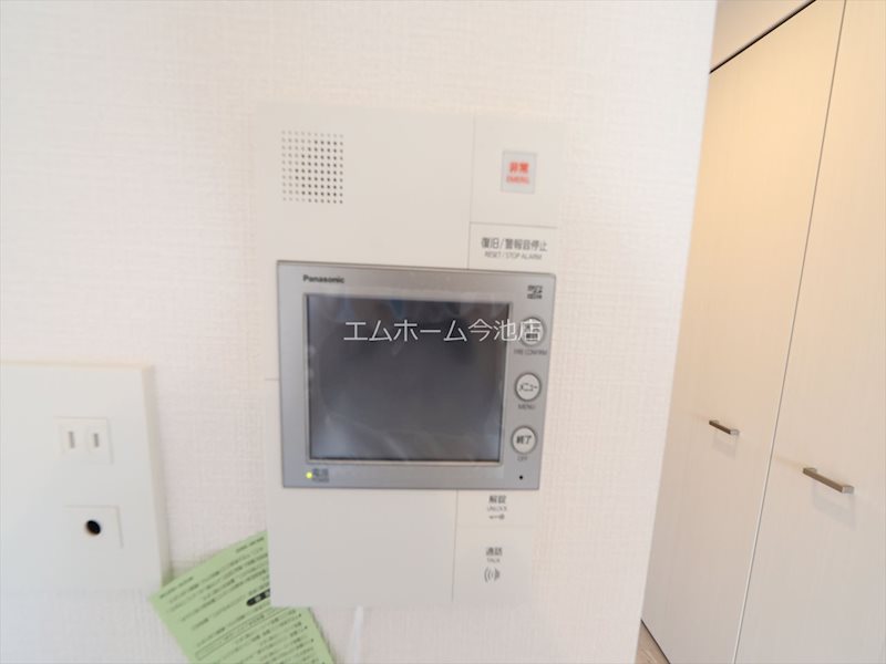 セキュリティ　TVモニター付インターホン