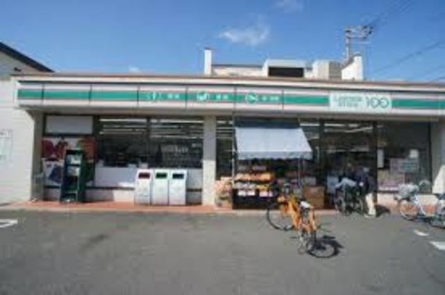 コンビニ　ローソンストア100東住吉湯里店（コンビニ）まで319m