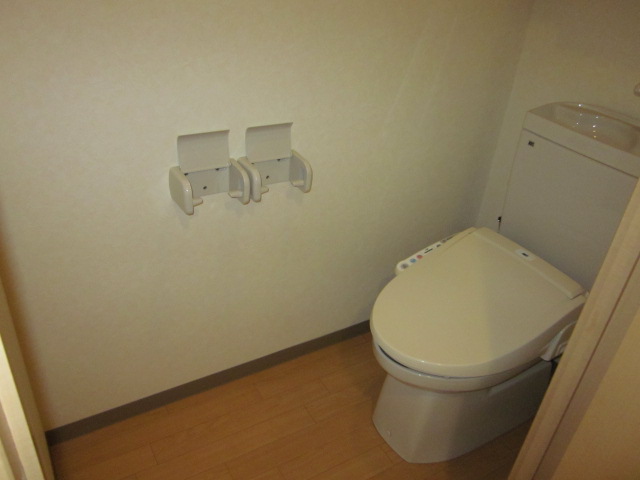 トイレ　シャワー付トイレ