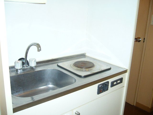 キッチン　1口電気コンロ付キッチンです☆