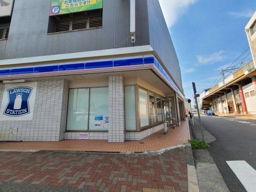 コンビニ　ローソン 名鉄堀田駅前店（コンビニ）まで555m