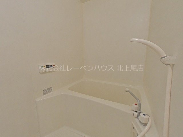 バス・シャワールーム　1日の疲れをリフレッシュ