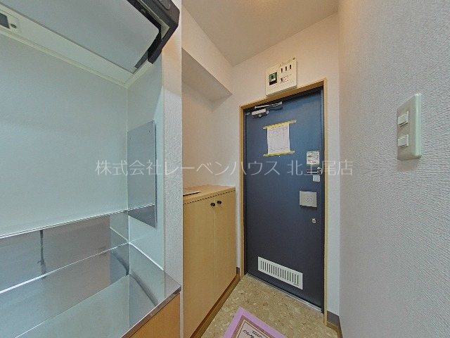 玄関　当社HPにたくさん写真掲載中！！