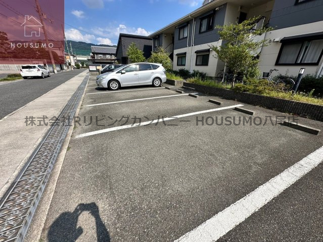 駐車場　駐車スペースもあります