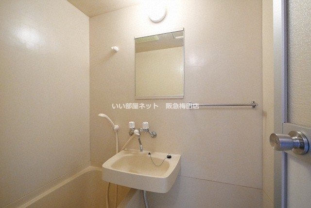 洗面設備　※同仕様写真となります。