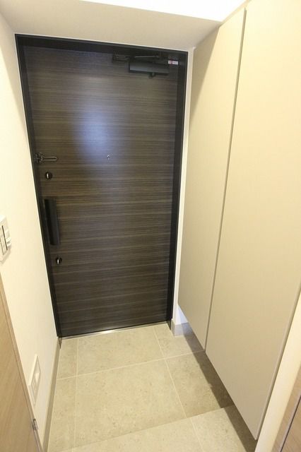 玄関　弊社は都内全域の物件が仲介手数料最大無料でご紹介可能です！