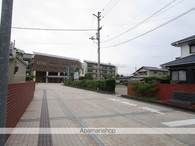 高校・高専　城南高等学校（高校・高専）まで754m