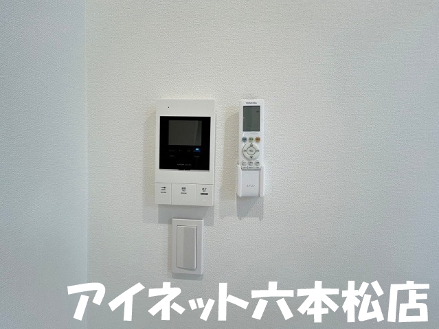 セキュリティ　モニター付きインターホンで安心です。
