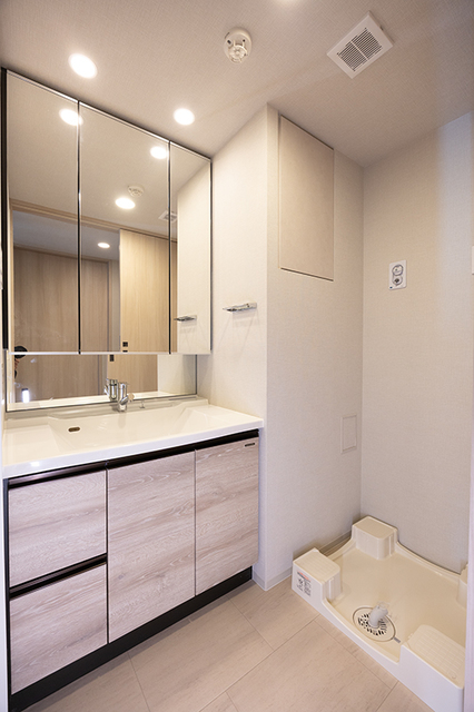 洗面設備　※写真は同タイプ住戸です。
