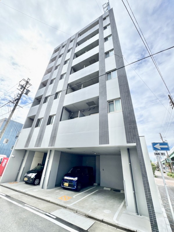 地下鉄鶴舞線 鶴舞駅 徒歩9分 築3年