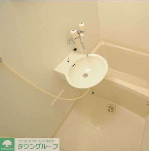 レオパレスウィステリア平井IIIの内装写真