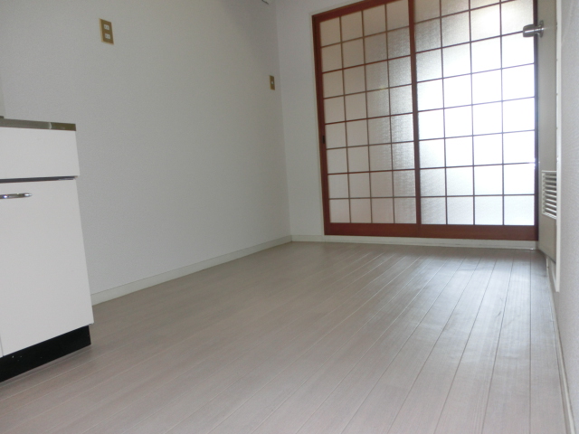 キッチン　※別のお部屋の写真の為、現況を優先とさせて頂きます。