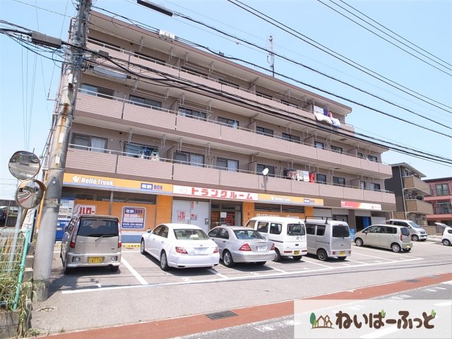 建物外観　日当り良好。　タイル張りの賃貸マンション！