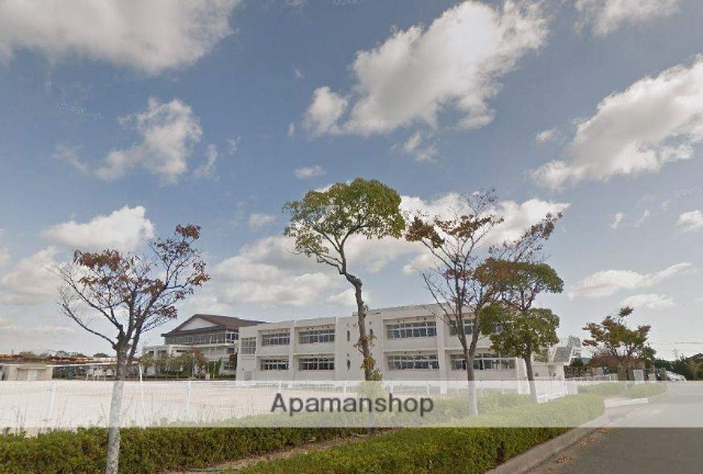 小学校　黒石小学校（小学校）まで820m