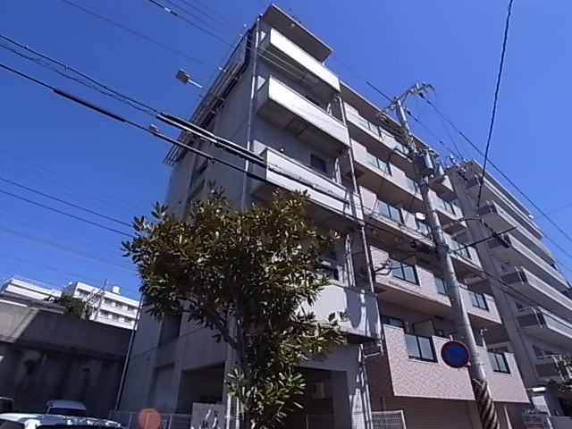 【リアライズ塩屋の建物外観】