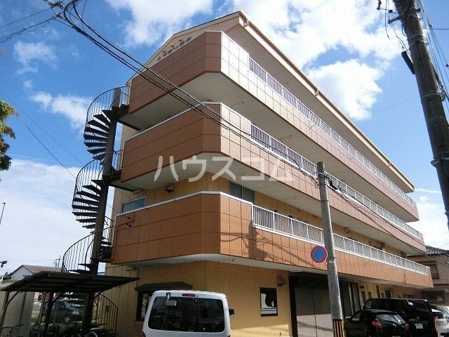 四日市市相生町のマンションの建物外観