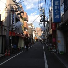 【コンポジット渋谷本町のショッピングセンター】