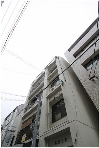 広島市中区大手町のマンションの建物外観