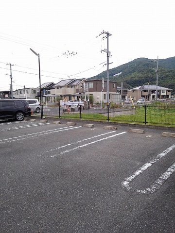 【カプチーノ　Ａの駐車場】